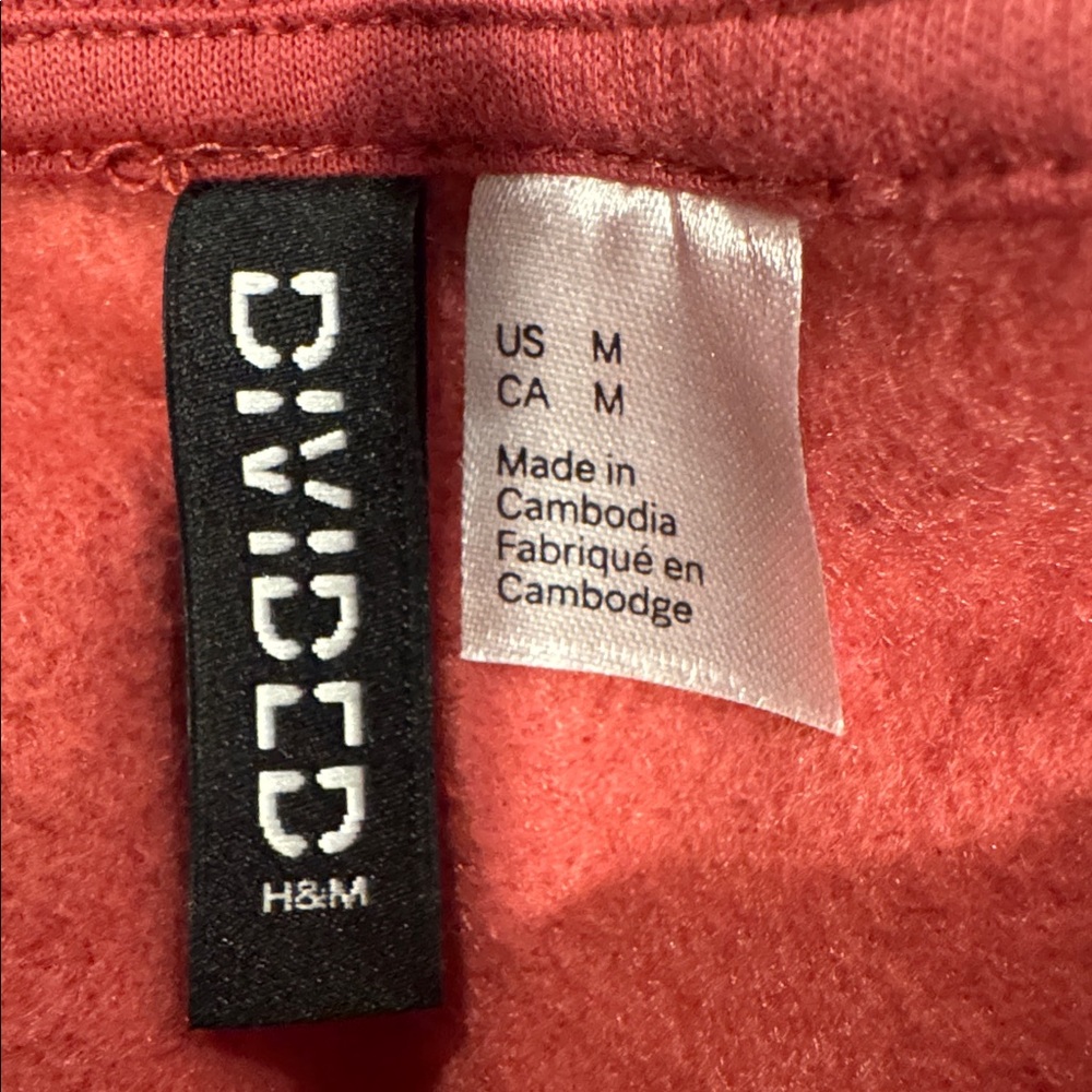 H&M Divided brand Pink Crop Style Sweatshirt. Like New. Sz Medium - Picture 8 of 8